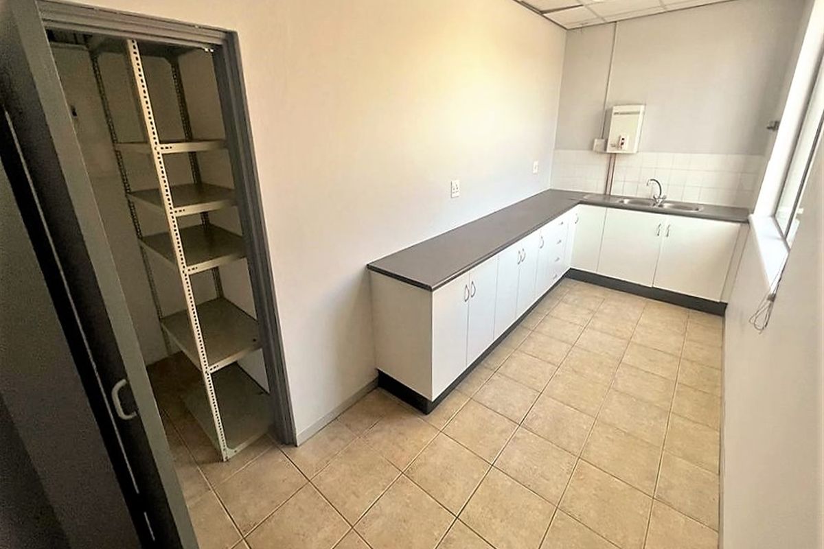 Office space to let - Photo 4