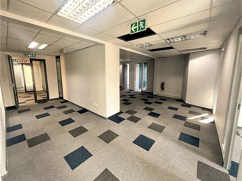 Office space to let - Photo 2