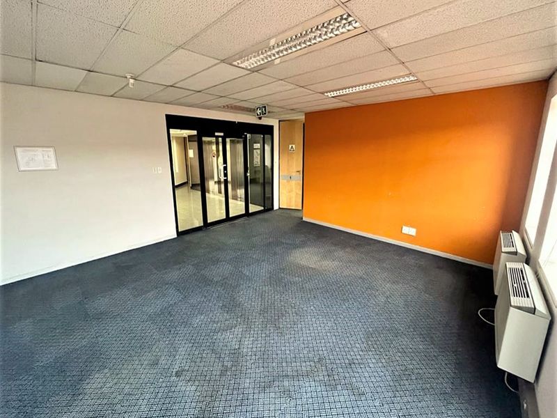 Office space to let - Photo 8