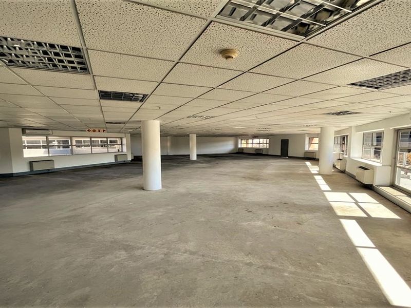 Office space to let in Parktown - Photo 3