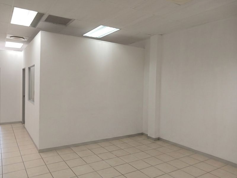 77 sqm Office Space To Let – Empangeni Central - Photo 2
