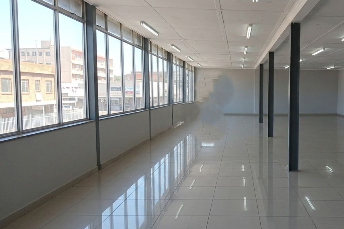 1700 sqm Commercial Property To Let – Richards Bay Central - Photo 2