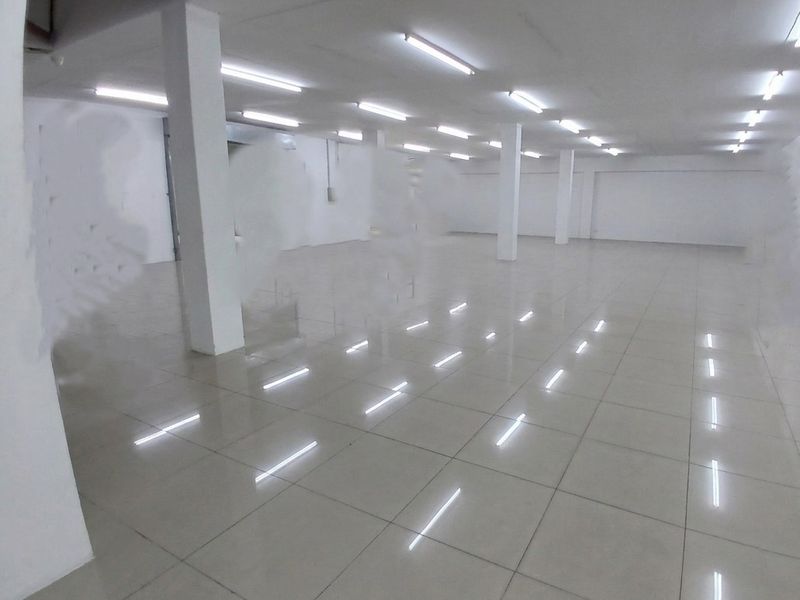 1700 sqm Commercial Property To Let – Richards Bay Central - Photo 3