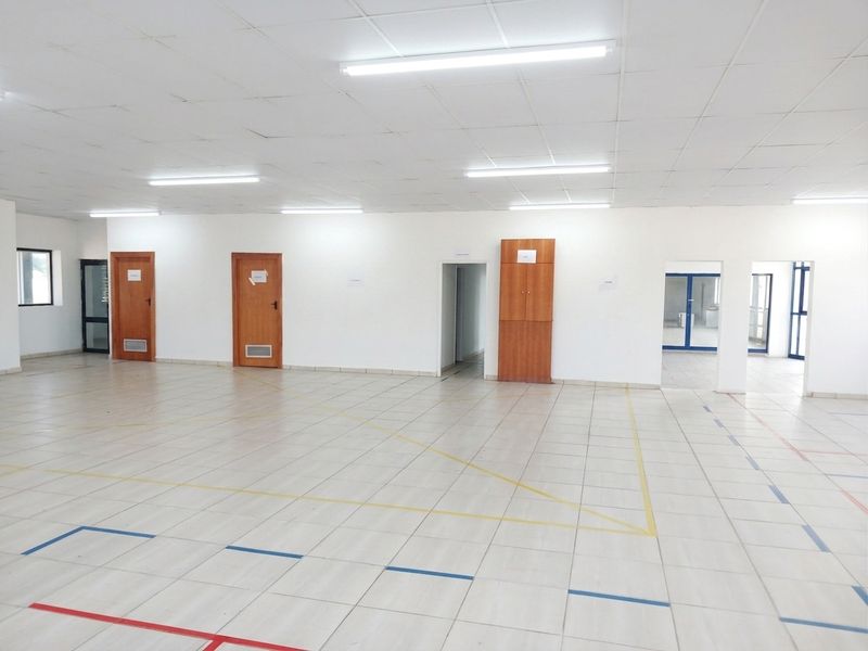 660 sqm Commercial Property To Let – Empangeni Central - Photo 4