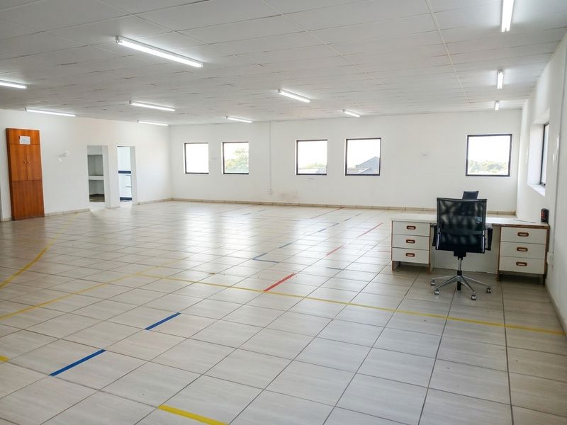 660 sqm Commercial Property To Let – Empangeni Central - Photo 6