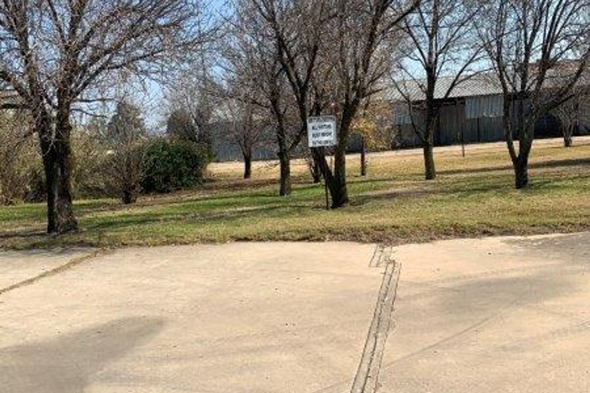 Industrial Yard For Sale In Viljoenskroon - Photo 2