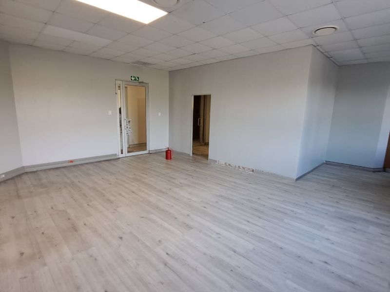 59.18m2 Office Suite To Let | Secure Golf Estate Business Address - Photo 3