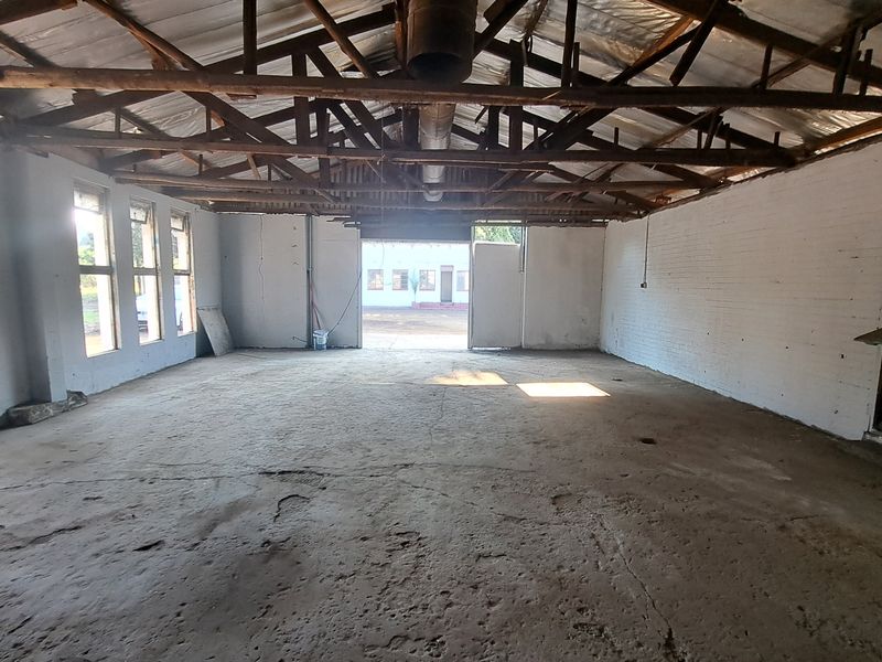 3,000m2 Distribution & Manufacturing Facility To Let – Ready for Occupation - Photo 2