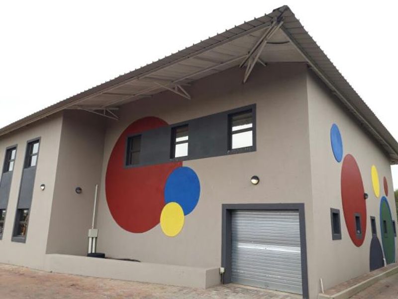 Retail shop with offices for sale in Secunda - Photo 4