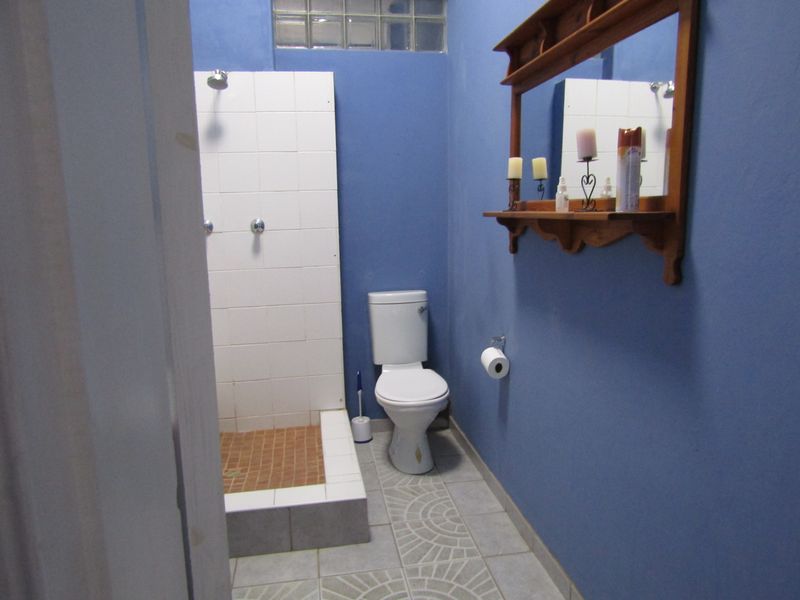 Prime Location - Photo 7