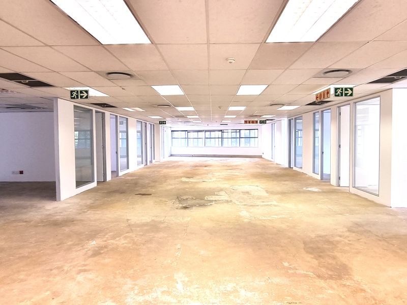 Office space to let in The Woodlands. - Photo 8