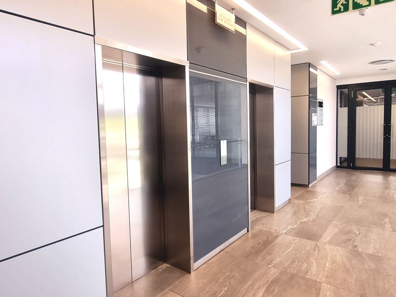 Office to let in Waterfall City - Photo 3