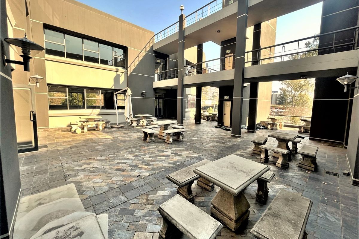Office space to let - Photo 4