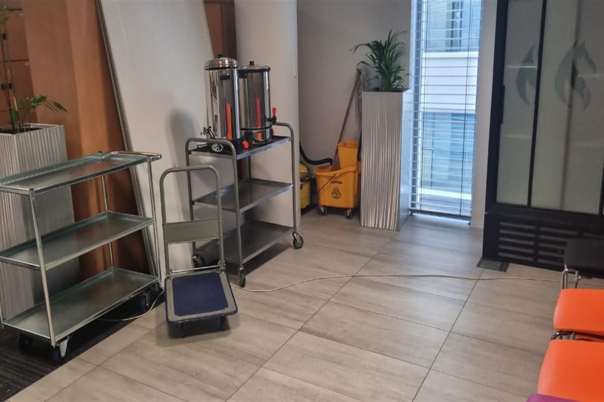 Office space to let in Sandhurst, Sandton - Photo 3