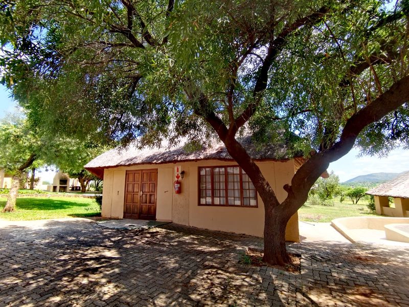 Perfectly Located Lodge close to N4 - Photo 10