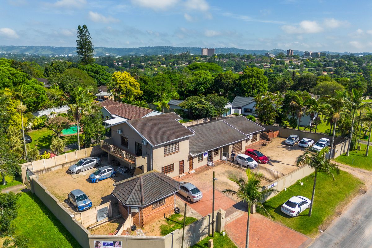 Impressive Commercial Property in the Sarnia/Hatton Estate Heartbeat - Photo 2