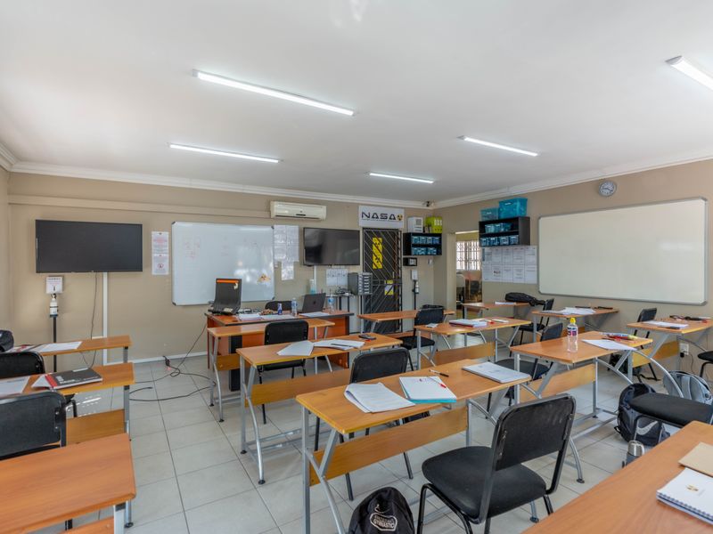 Impressive Commercial Property in the Sarnia/Hatton Estate Heartbeat - Photo 7