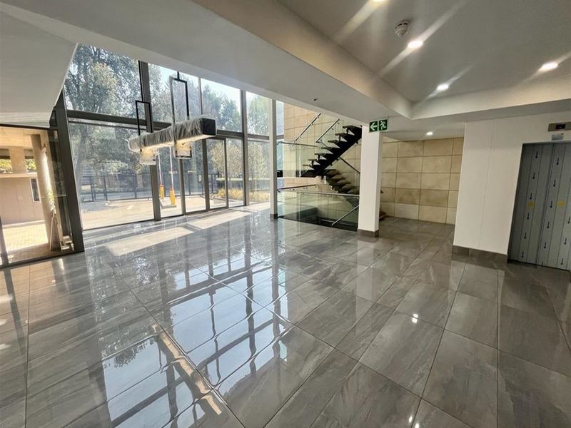 Office space for sale in Rosebank - Photo 4