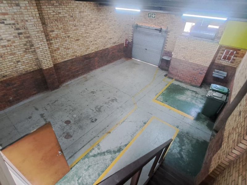 Limited Offer! 234m2 Workshop/Warehouse To Let in Alton North – 1 Month FREE Rental - Photo 4