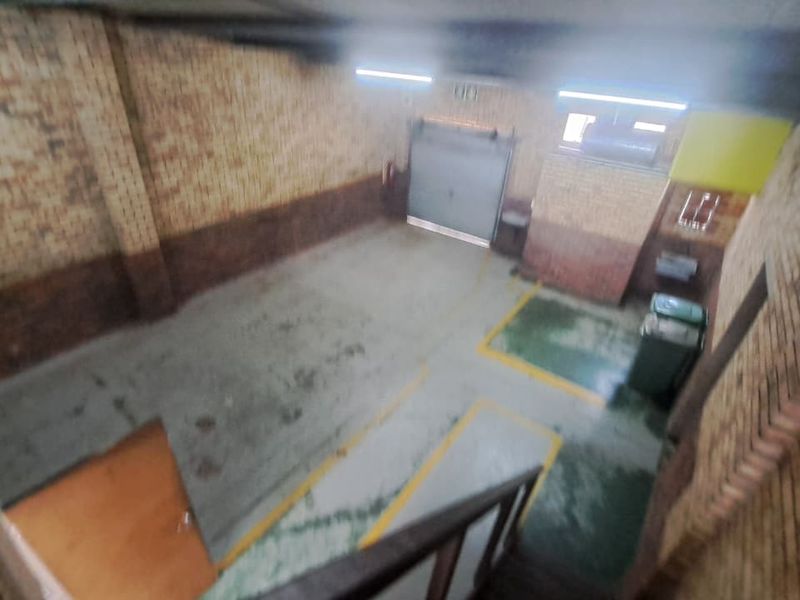 Limited Offer! 234m2 Workshop/Warehouse To Let in Alton North – 1 Month FREE Rental - Photo 6