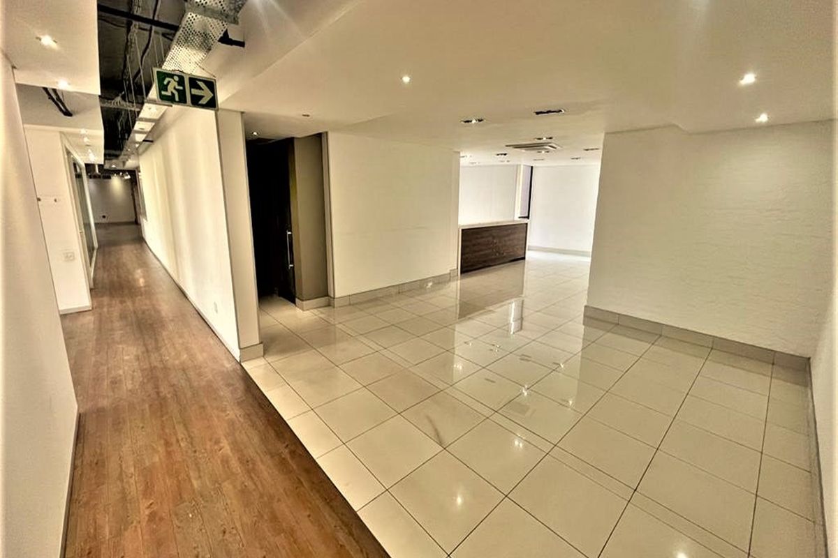 Office space to let in Rosebank - Photo 5