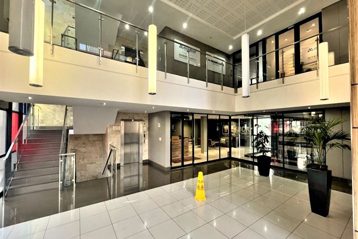 Office space to let in Rosebank - Photo 3