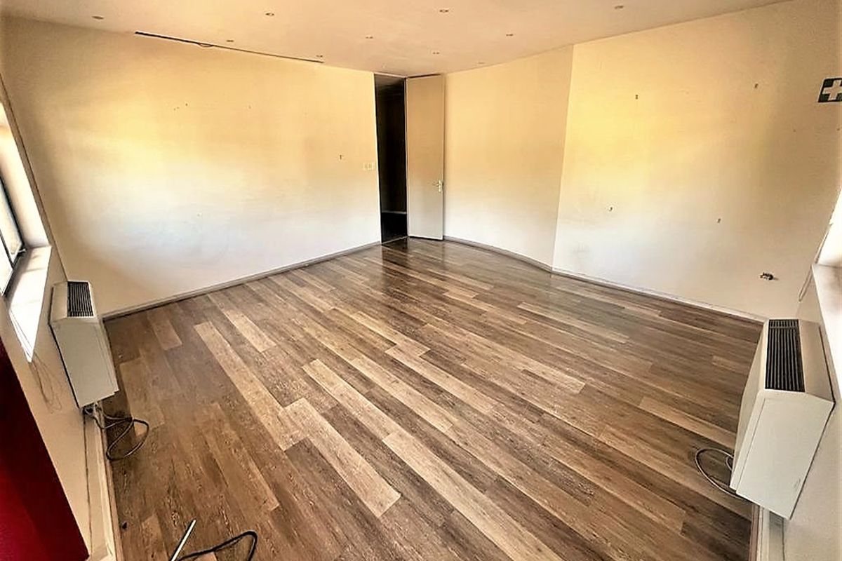 Office space to let in Parktown - Photo 4