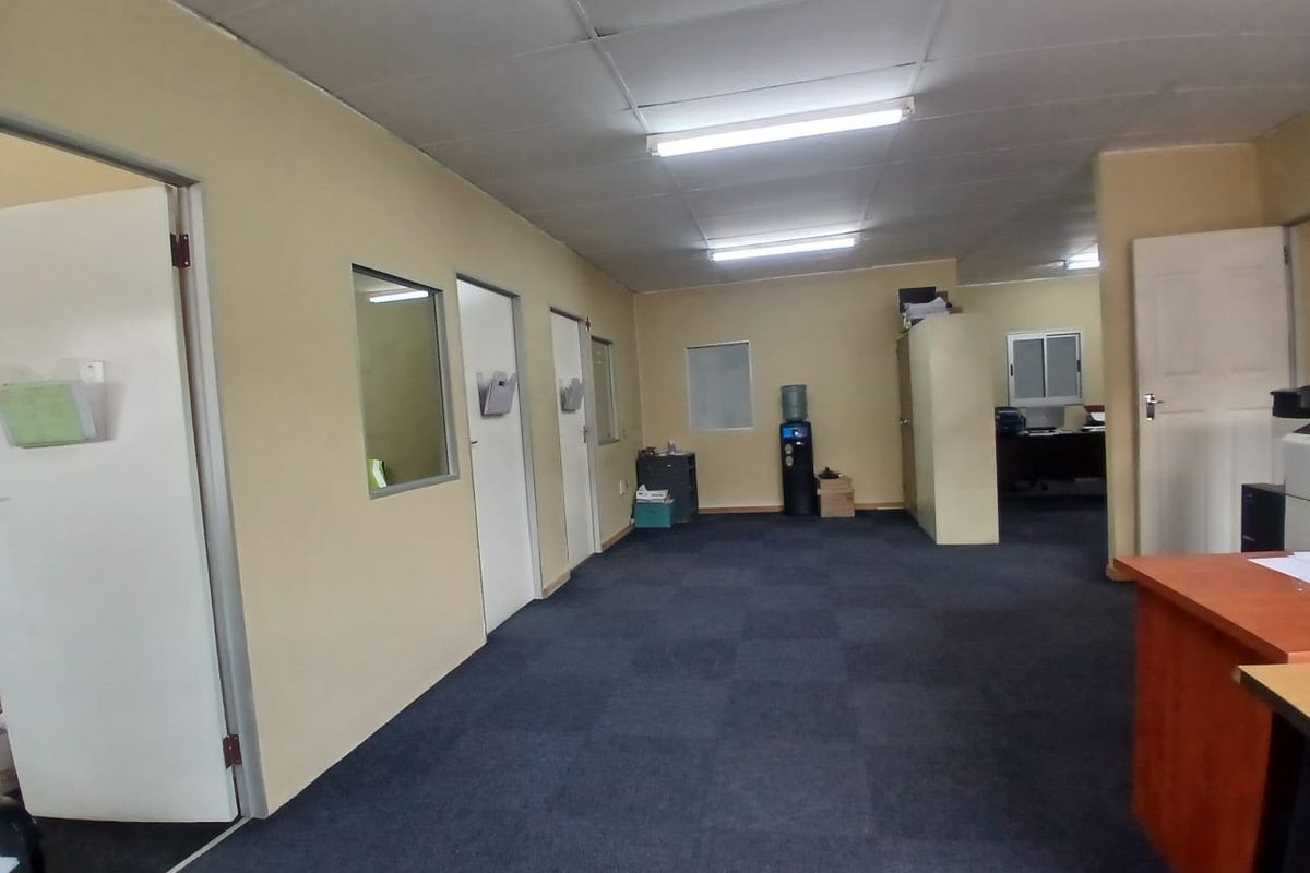 800m2 Prime Secure Warehouse for Rent - Photo 5