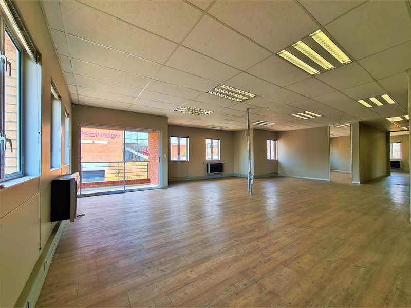 365m2 Open Plan Office to Let in Waterford Office Park - Photo 2