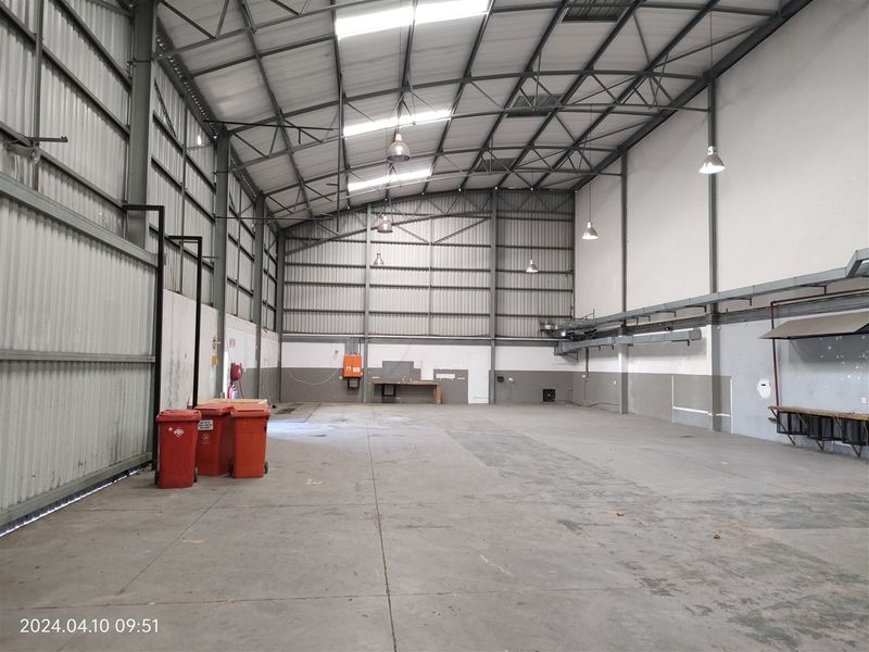 1822m2 warehouse  - FOR SALE - Photo 7