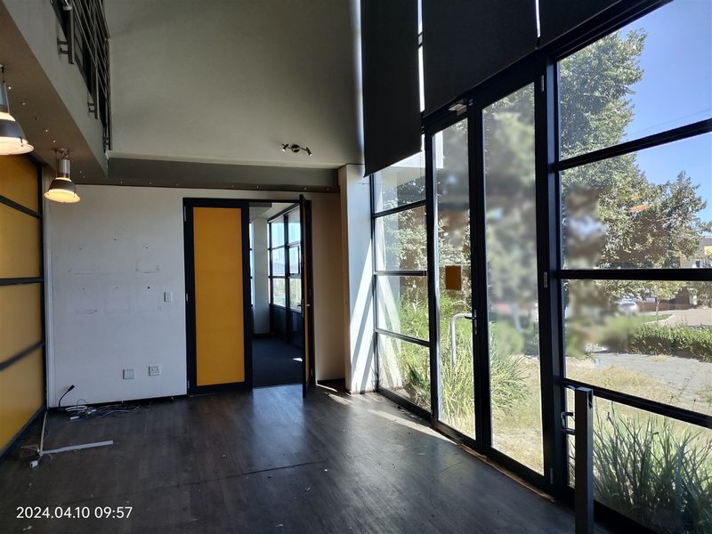 1822m2 warehouse  - FOR SALE - Photo 3