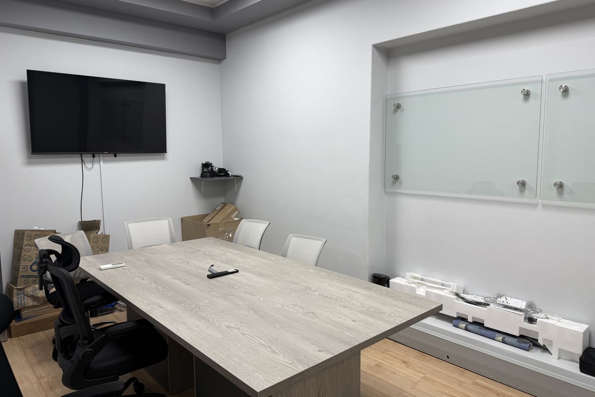 Ground Floor offices to rent - Photo 5