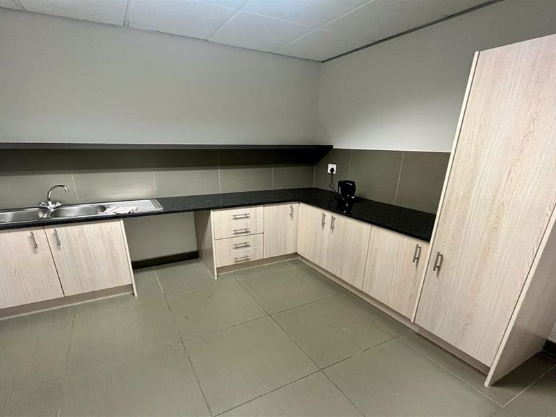 Office space to let - Photo 4