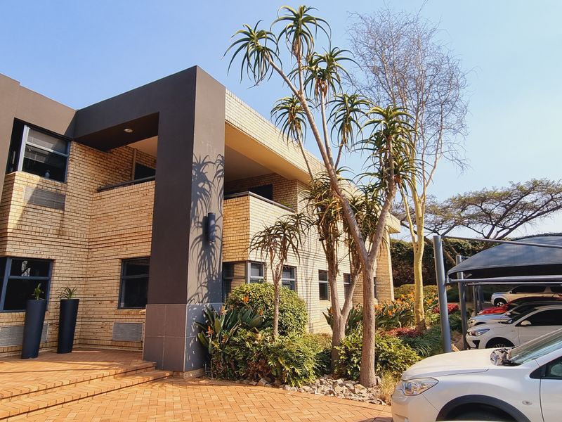 Office to let in Northdowns Office Park - Photo 9