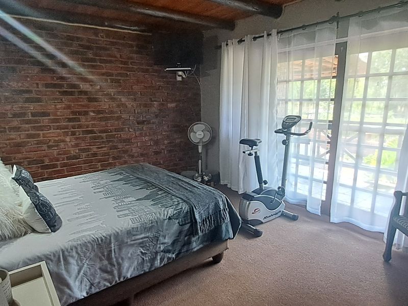 Stunning 2.2 Hectare Riverfront Haven Near Parys Available for Purchase - Photo 10