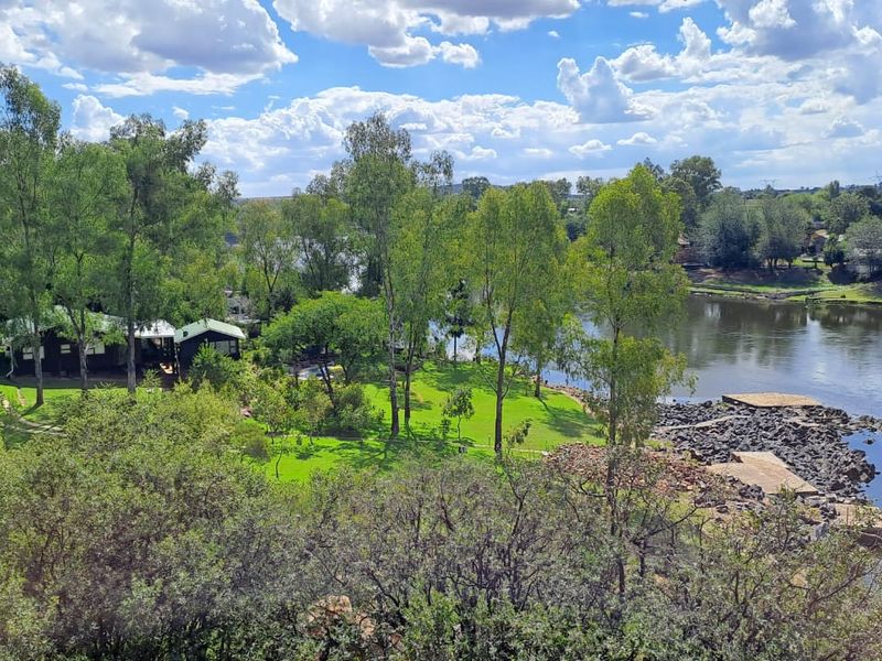 Your Riverside Dream: 15 000sqm of Untouched Beauty with 80 Metres of River Frontage - Photo 7