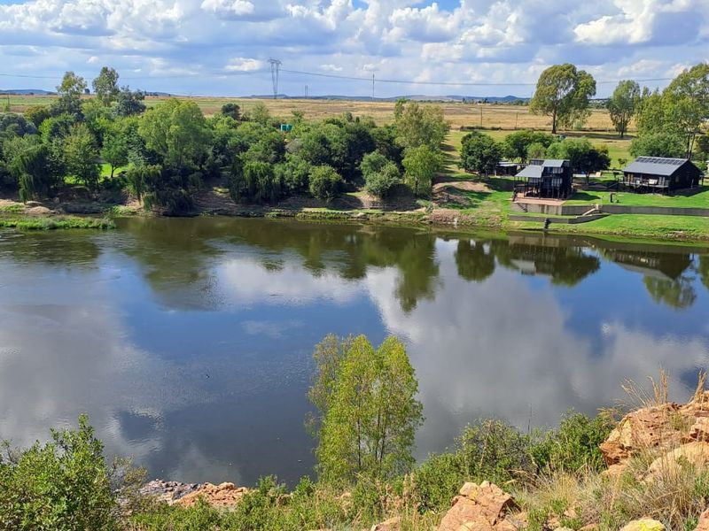 Your Riverside Dream: 15 000sqm of Untouched Beauty with 80 Metres of River Frontage - Photo 4