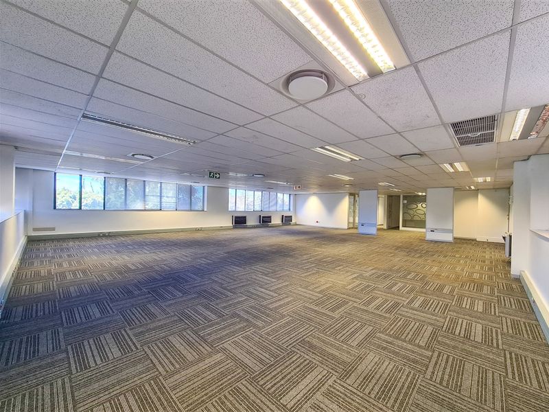 Commercial Office to Let in Constantia Park - Photo 6