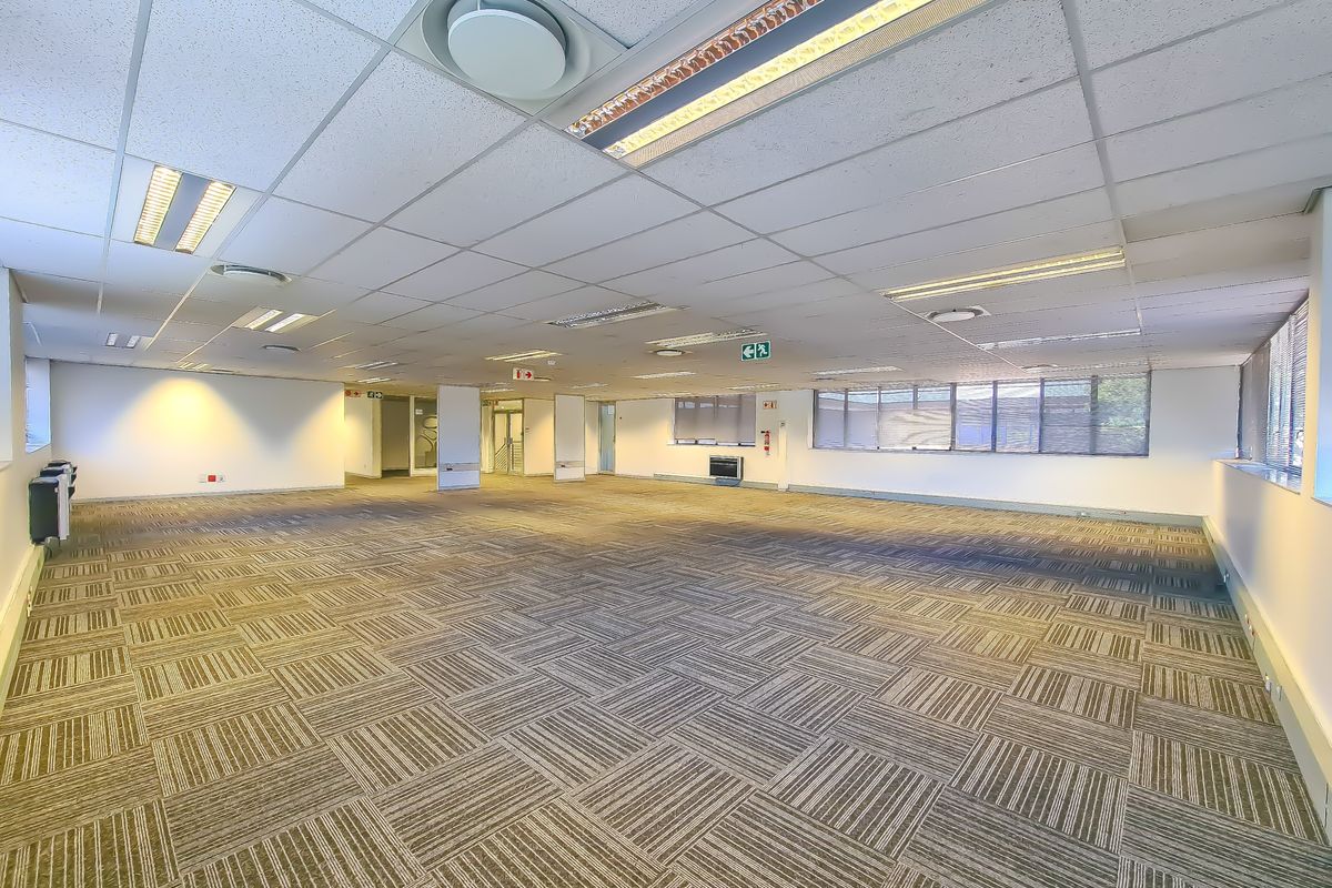 Commercial Office to Let in Constantia Park - Photo 5