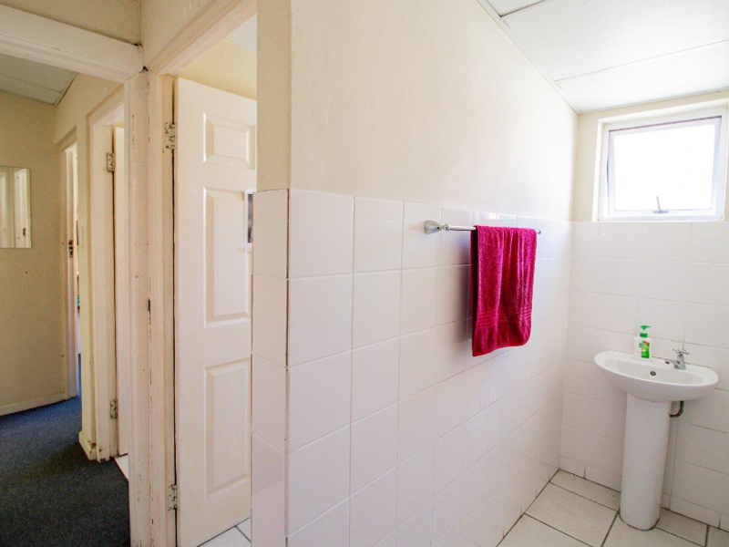 Commercial property in the middle of Southernwood for sale - Photo 9