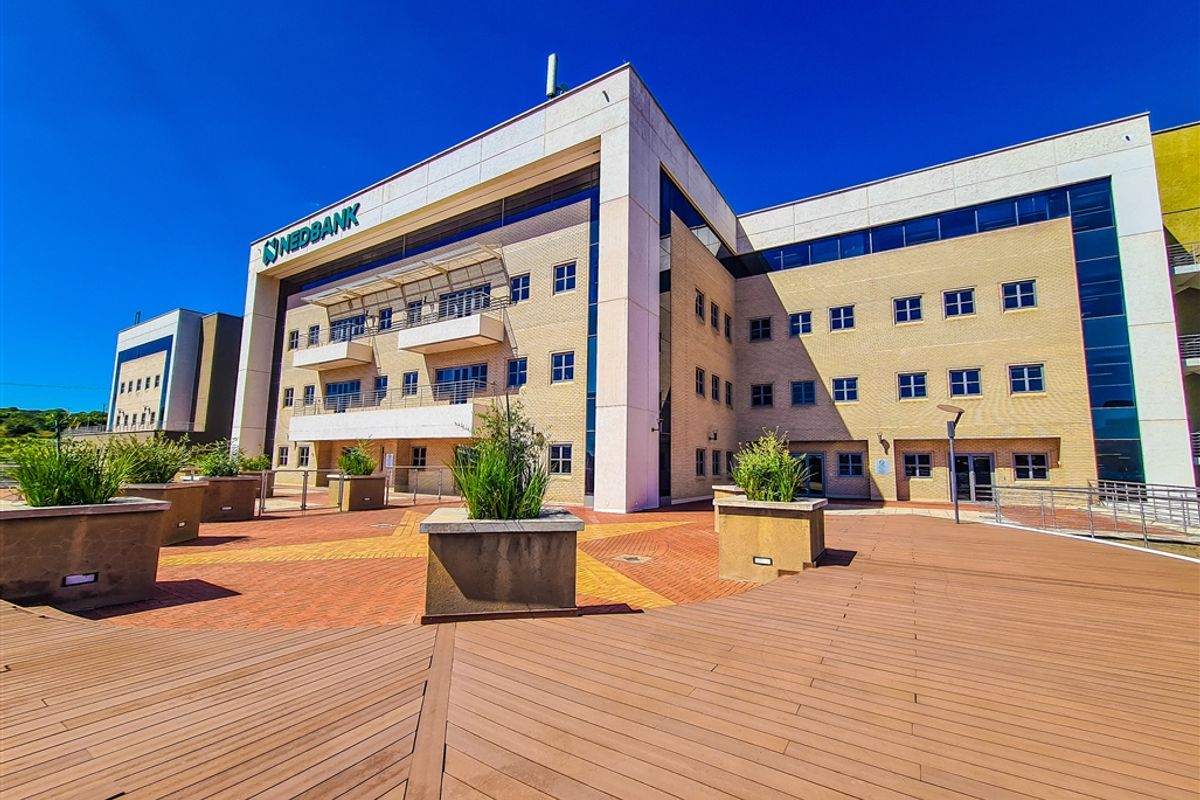 Commercial Office to Let in Lakeview Office Park - Photo 3