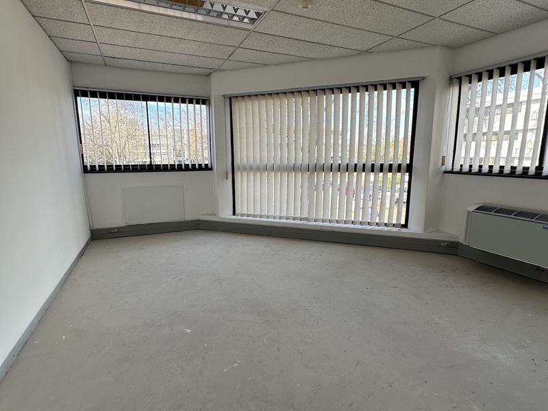 A-Grade Office Space - 324m2 - Golf Park, Mowbray - Photo 8