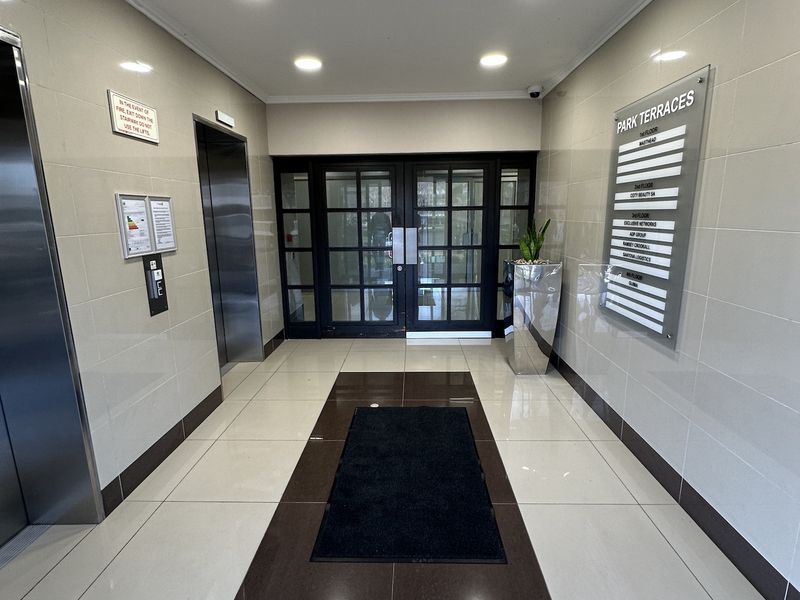 A-Grade Office Space - 324m2 - Golf Park, Mowbray - Photo 3