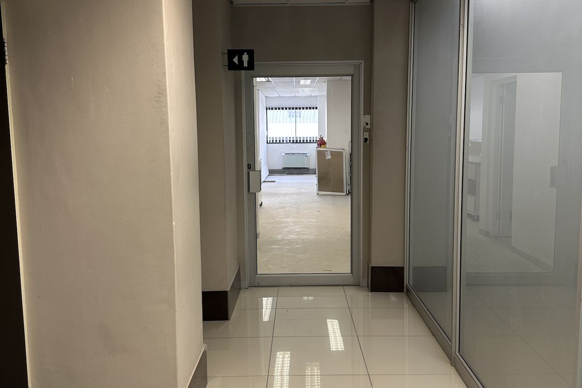 A-Grade Office Space - 324m2 - Golf Park, Mowbray - Photo 4