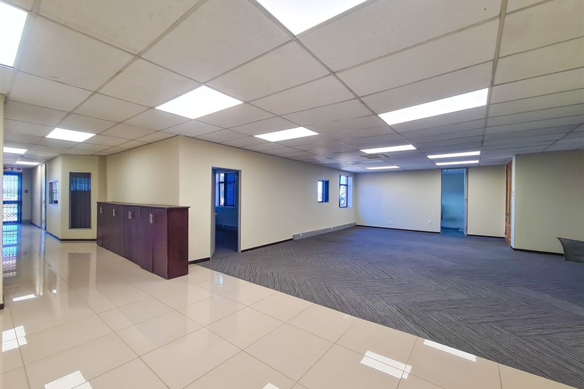 269m2 Office to Let in Constantia Ridge Office Park - Photo 5
