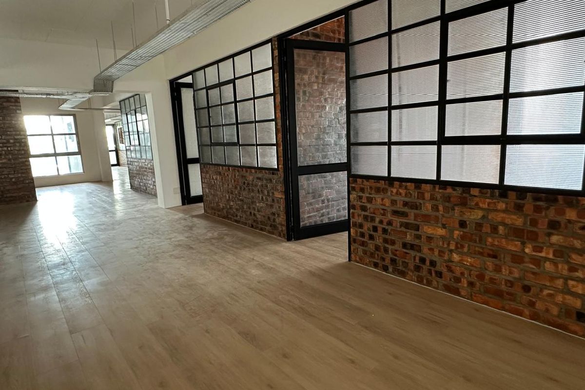Trendy 800m2 Office Space – Gardens, Cape Town - Photo 3