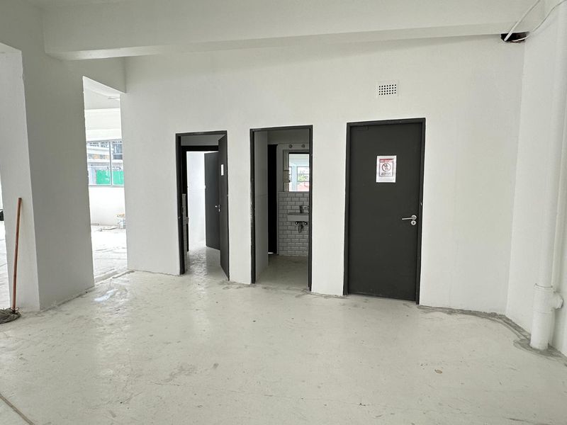 Beautifully Renovated 4th Floor Office, 800m2, East Precinct - Photo 4