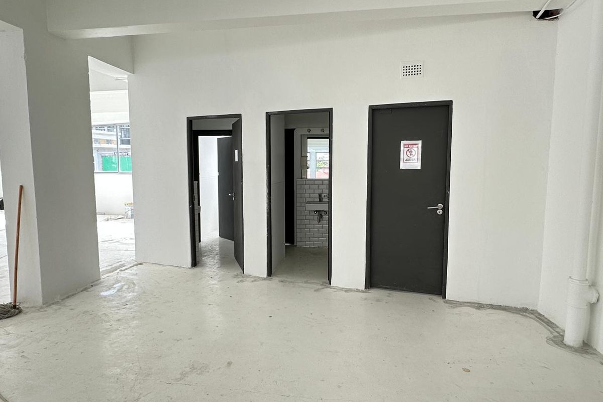 Beautifully Renovated 4th Floor Office, 800m2, East Precinct - Photo 4