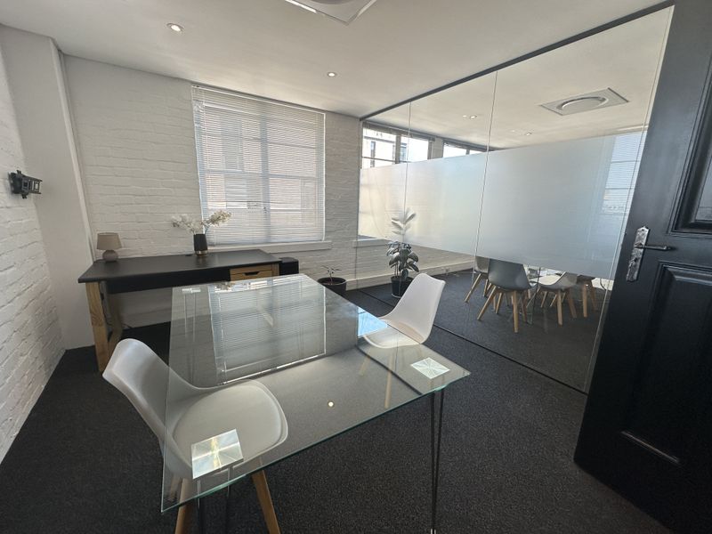 Upmarket Fitted Office with Boardroom & Balcony - Photo 10