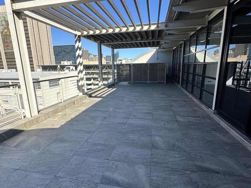 Exceptional A-Grade Offices over 2 Floors with Terrace and Iconic Views - Photo 10